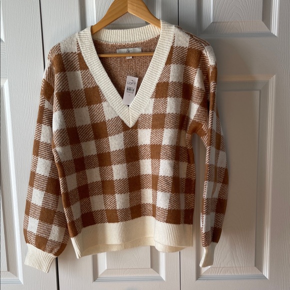 LOFT Sweaters - LOFT V-Neck Sweater in Brown and Cream Checkered